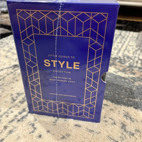 Little Guides To Style books - Picture 3 of 5